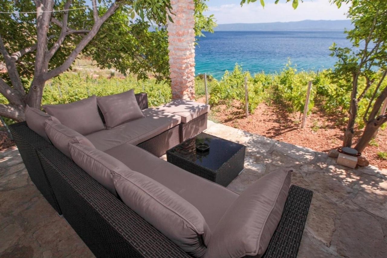 Robinson Capitano Villa Bol Exterior photo